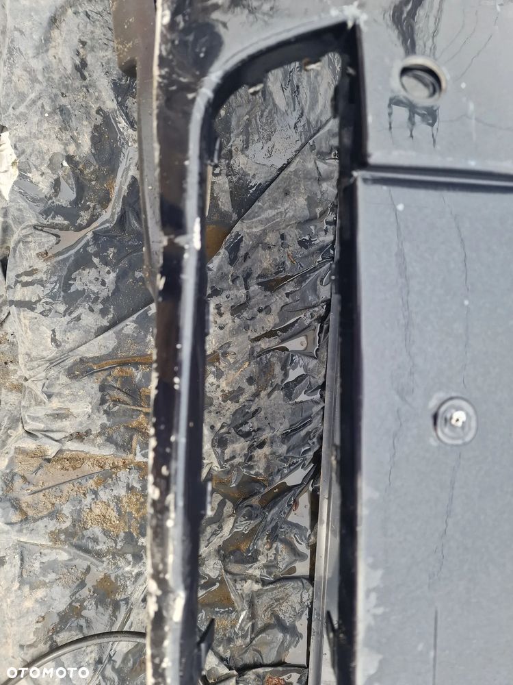 23/ zderzak przedni opel insignia A - 2