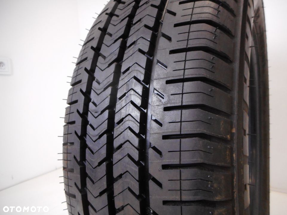 1x Opona 215/65R16C Michelin Agilis 51 DEMO NOWA - 3