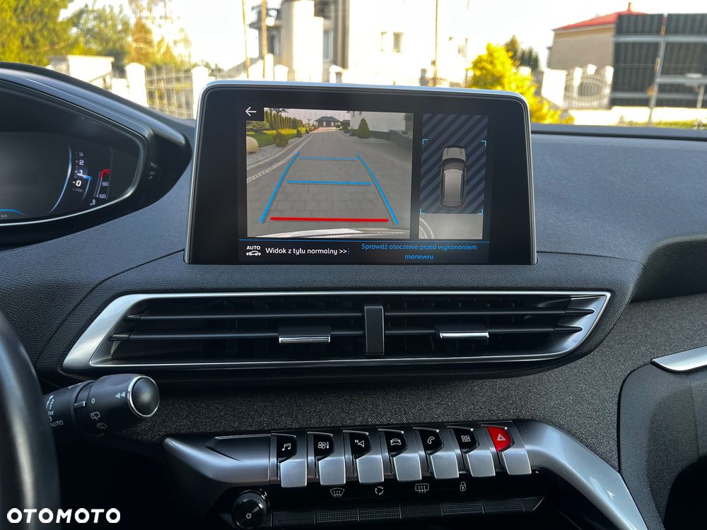 Peugeot 3008 BlueHDi 130 Stop & Start EAT8 Allure Business-Paket - 19