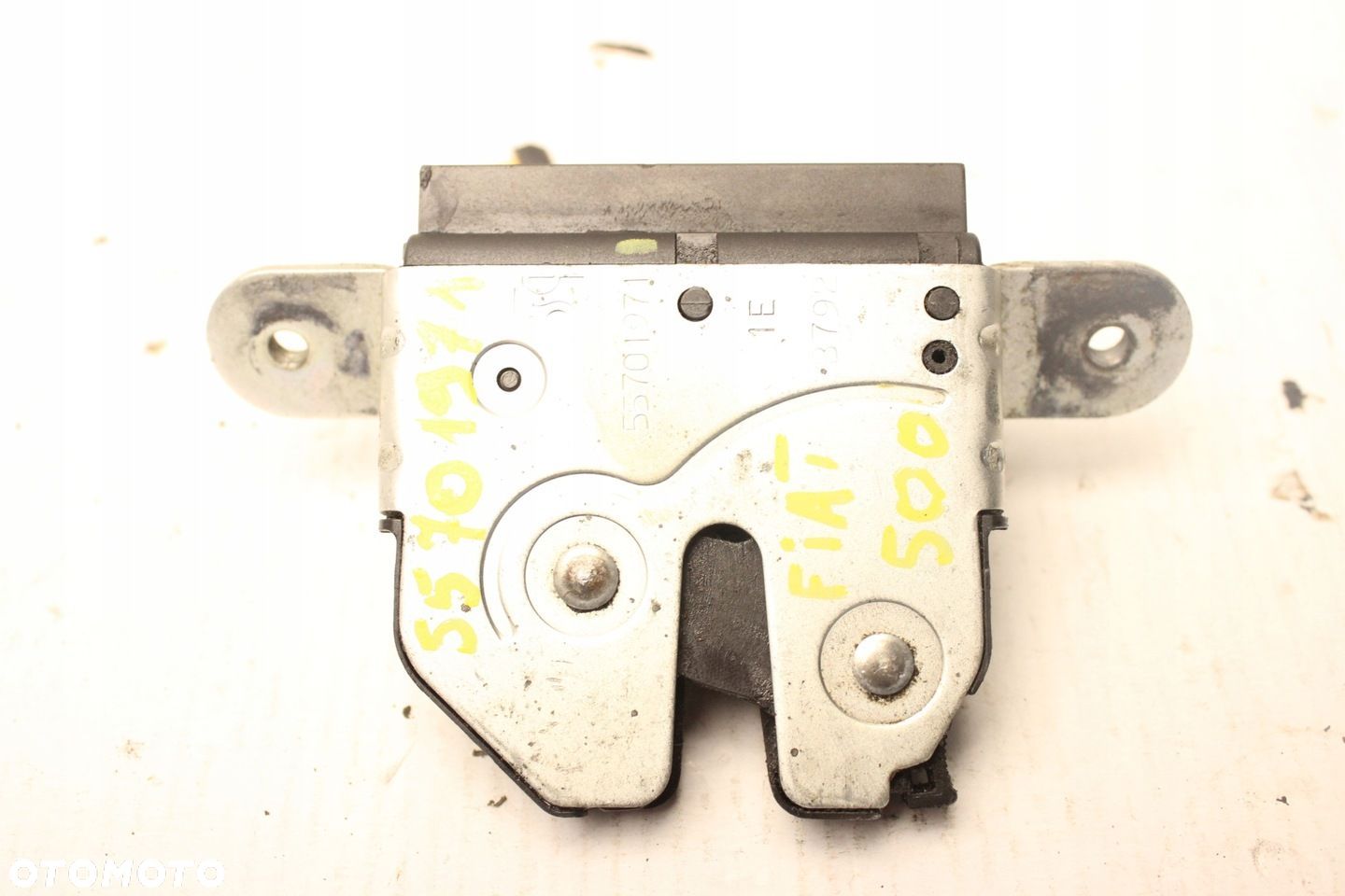 LANCIA DELTA OPEL CORSA D FIAT BRAVO II ZAMEK KLAPY BAGAŻNIKA TYŁ 55701971 - 1