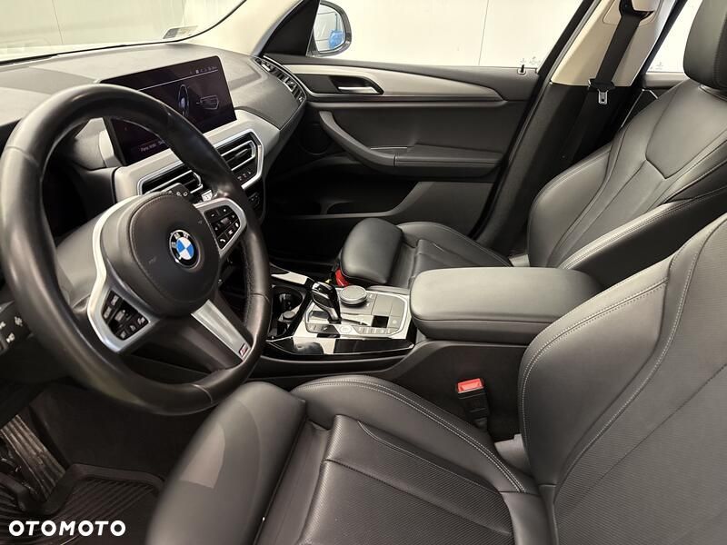 BMW X3 xDrive20d mHEV - 12
