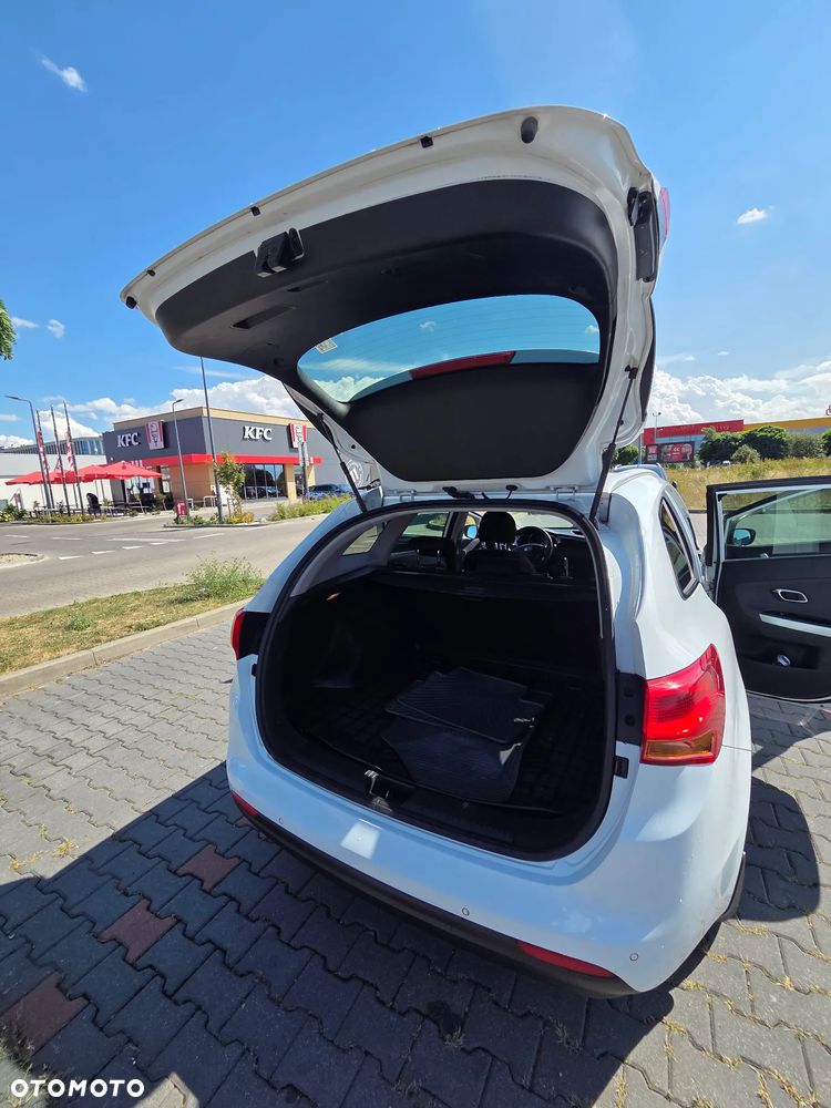 Kia Ceed 1.6 CRDi L DCT - 19