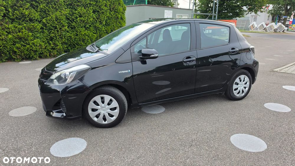 Toyota Yaris - 24