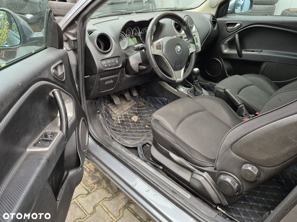 Alfa Romeo Mito - 10