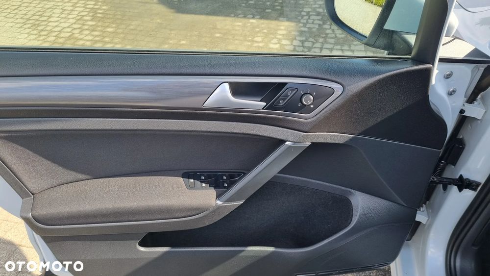 Volkswagen Golf 2.0 TDI (BlueMotion Technology) Comfortline - 11