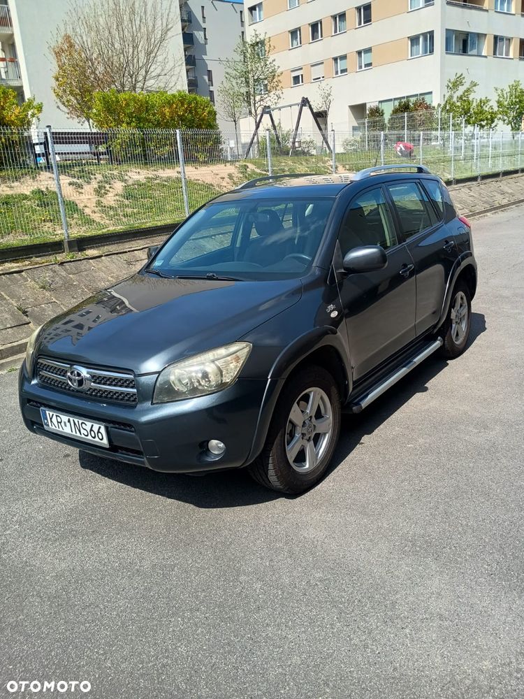 Toyota RAV4 - 5