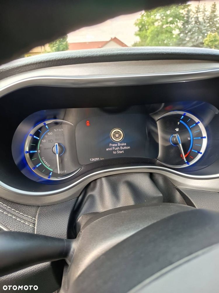 Chrysler Pacifica - 13