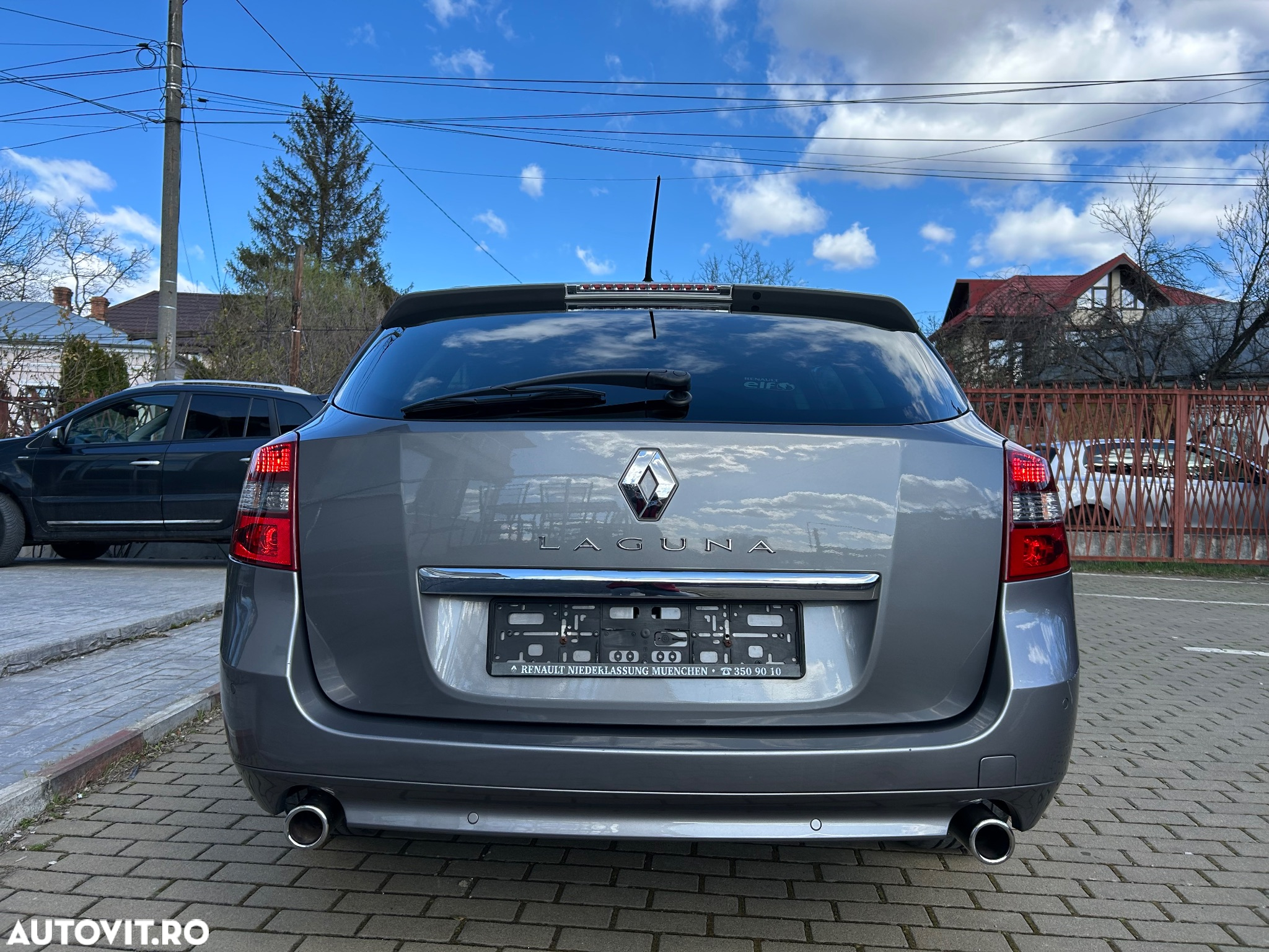 Renault Laguna dCi 150 FAP Start-Stop Bose Edition - 10