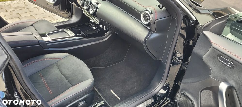 Mercedes-Benz CLA 200 d 8G-DCT AMG Line Advanced Plus - 8