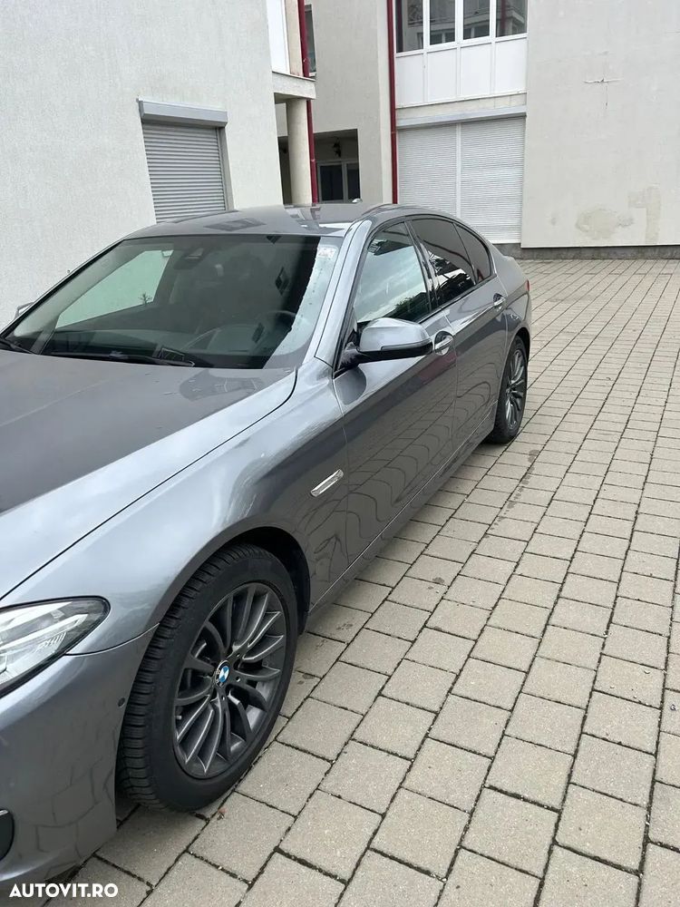 BMW Seria 5 525d xDrive AT - 1