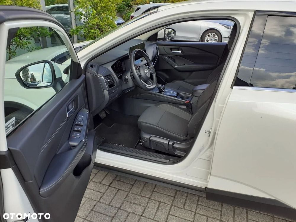 Nissan Qashqai 1.3 DIG-T N-Connecta DCT - 16