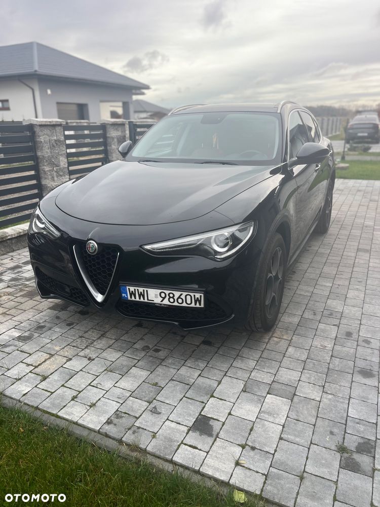 Alfa Romeo Stelvio 2.0 Turbo 16V AT8-Q4 First Edition - 1