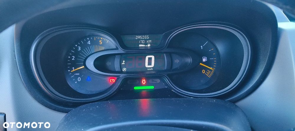 Renault Trafic - 12