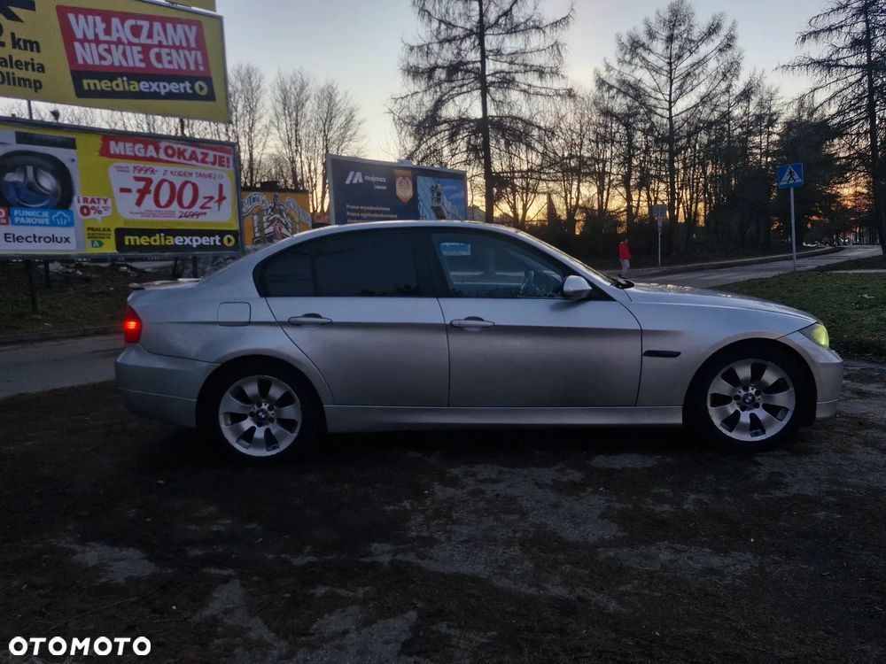 BMW Seria 3 325xi - 7