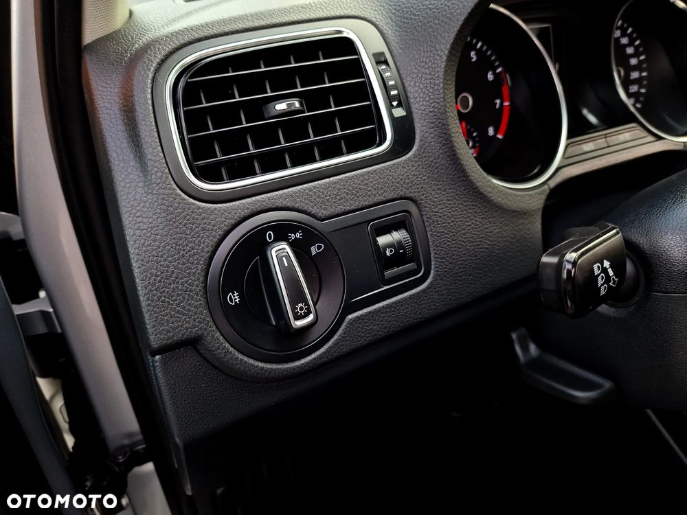 Volkswagen Polo 1.2 TSI BMT Comfortline - 25