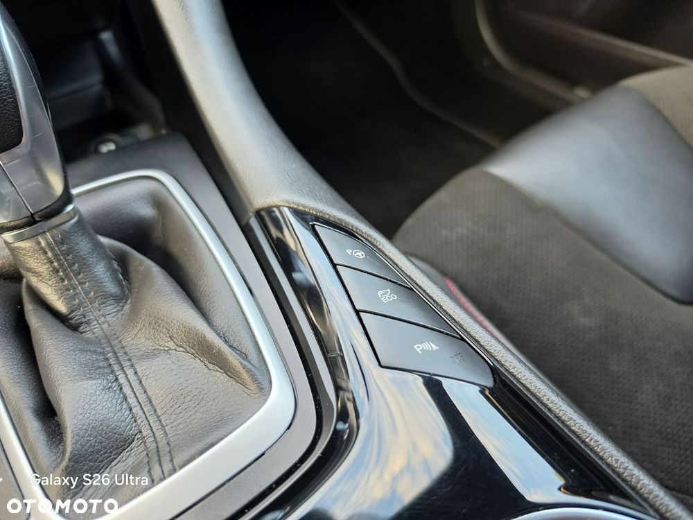 Ford Mondeo - 35