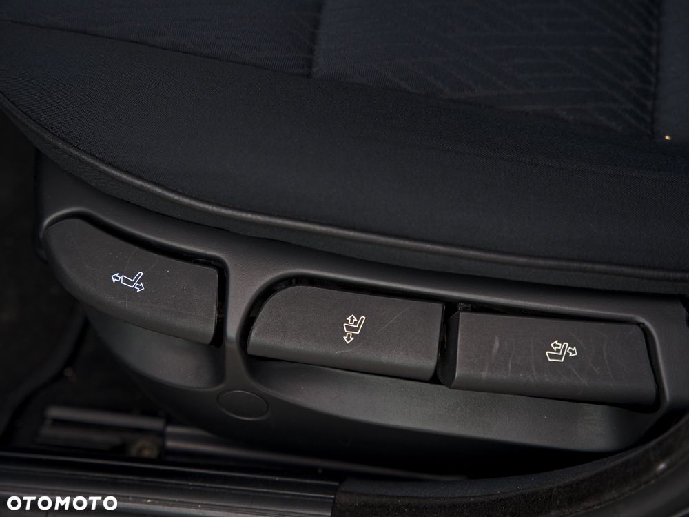 BMW Seria 5 - 36