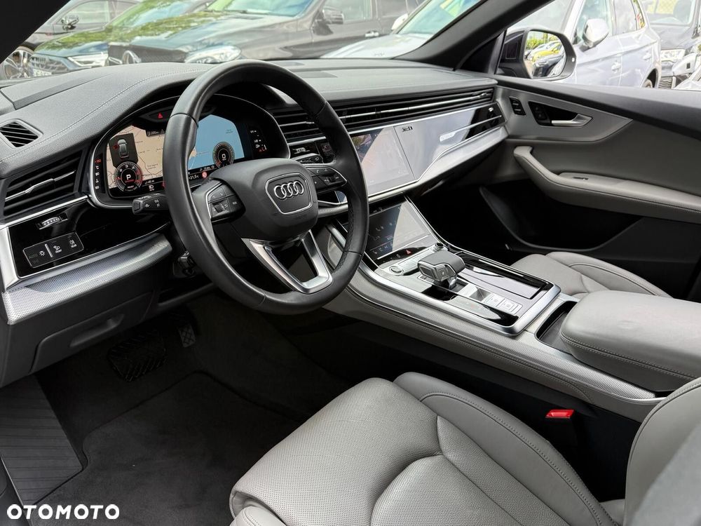 Audi Q8 - 14