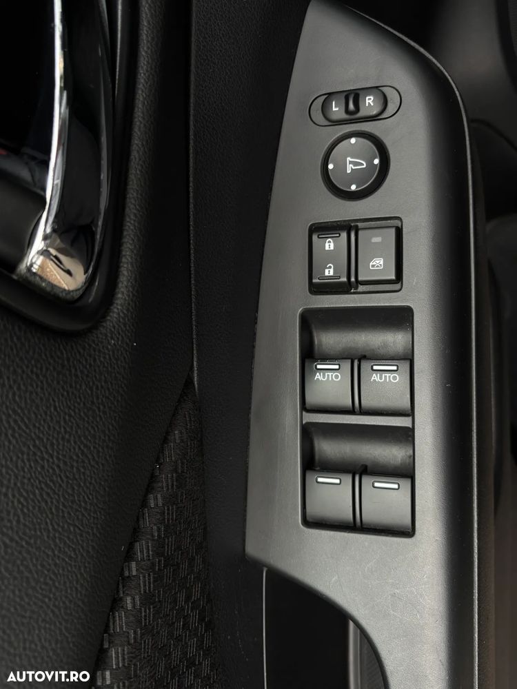 Honda CR-V 2.0i-VTEC 4WD Automatik Comfort - 13