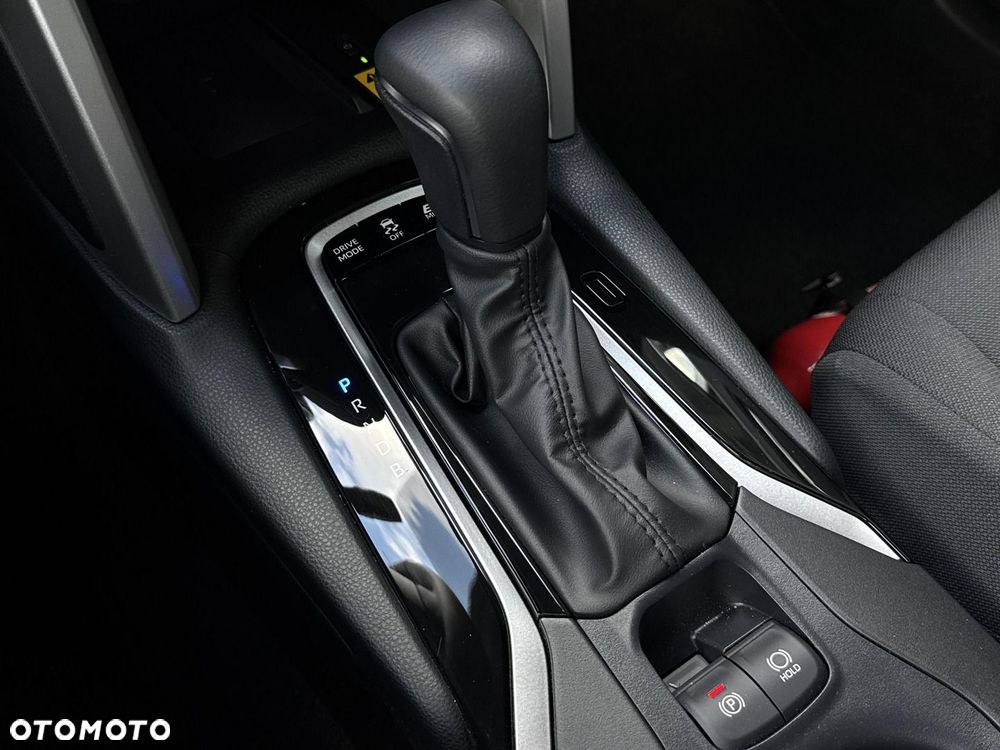 Toyota Corolla Cross - 26