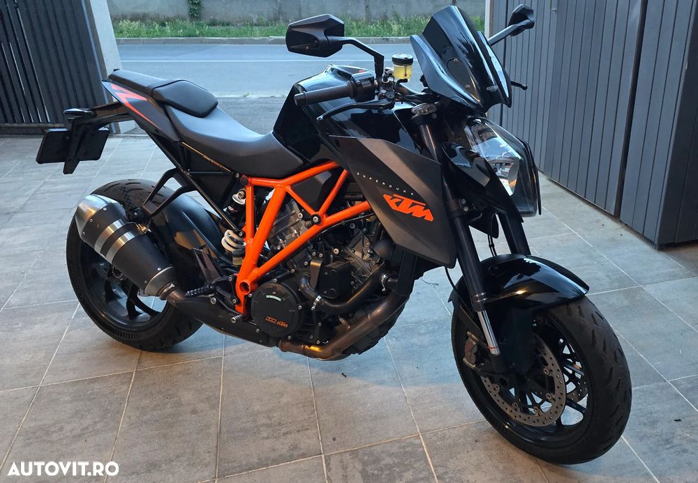KTM 1290 Super Duke R - 2