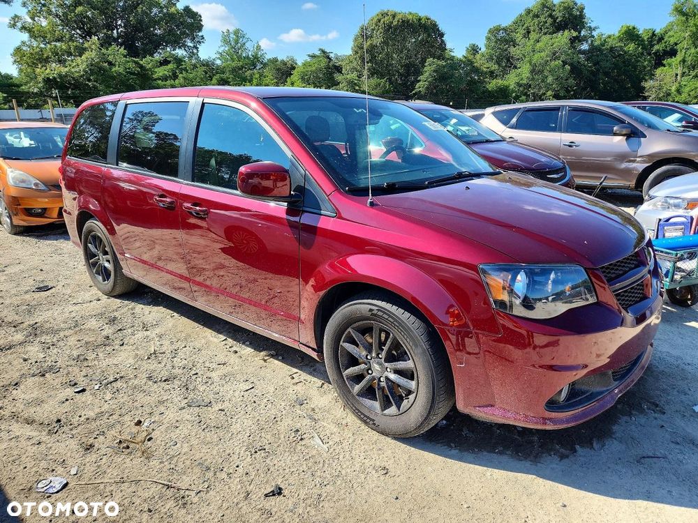 Dodge Grand Caravan 3.6 R/T - 25