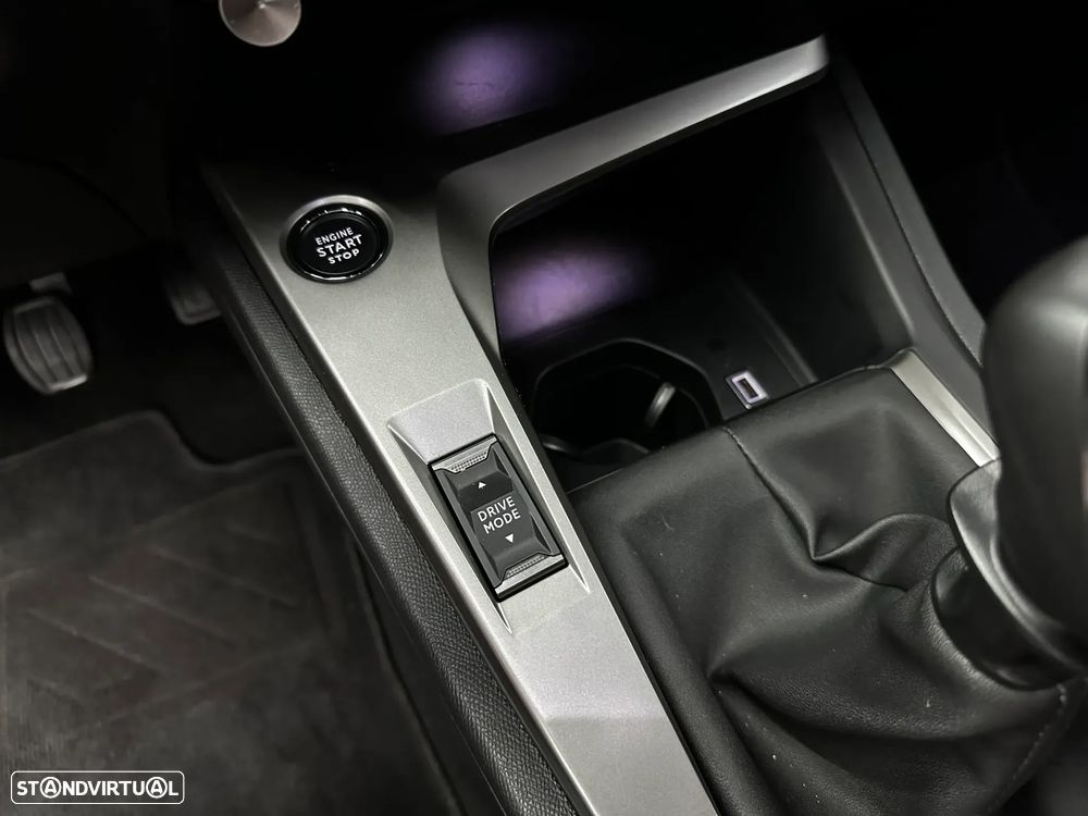 Peugeot 308 1.2 PureTech Active Pack - 26