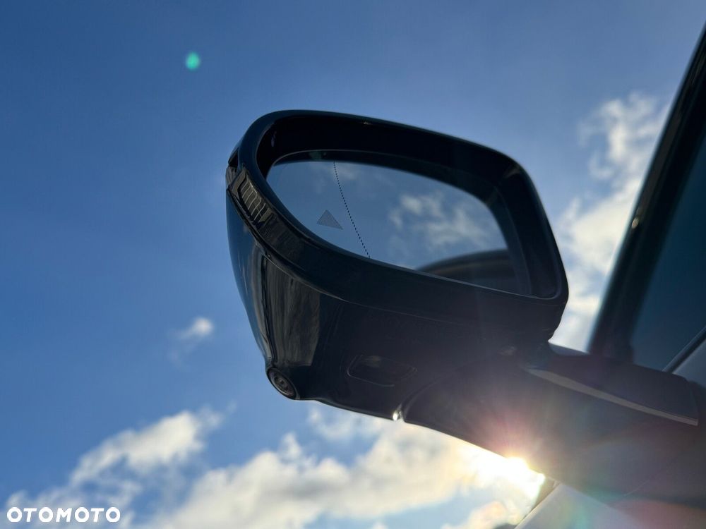 Mercedes-Benz SL AMG 63 4-Matic+ - 17