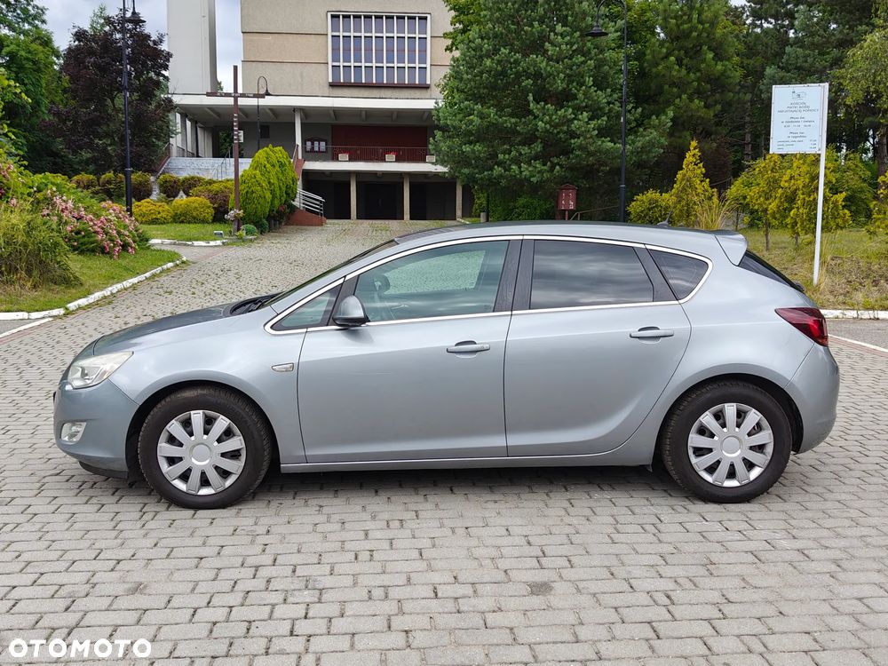 Opel Astra 1.7 CDTI DPF Sport - 9