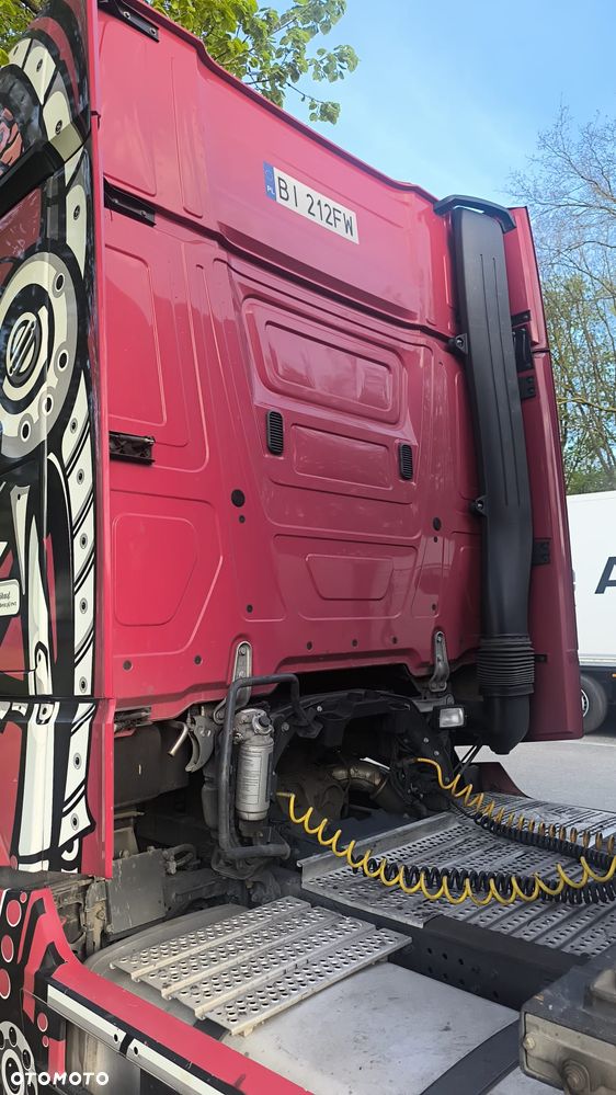 Mercedes-Benz Actros - 4