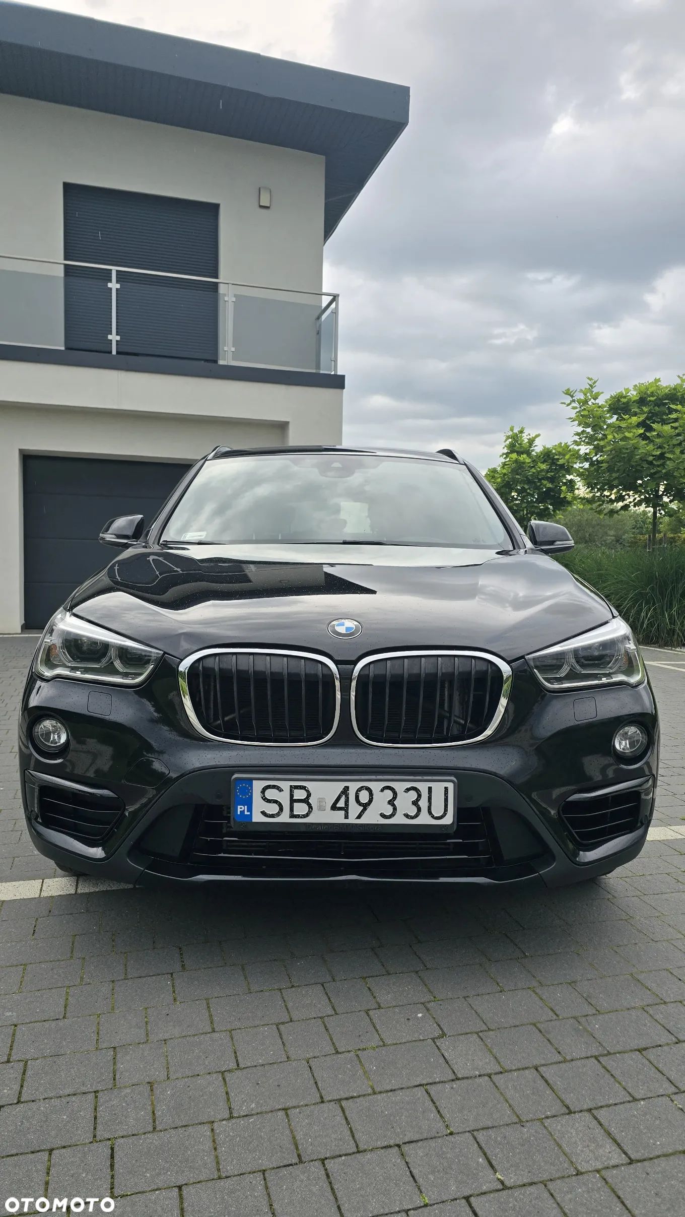 BMW X1 xDrive20i - 1