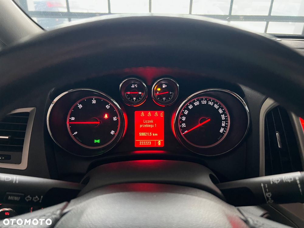 Opel Astra 1.7 CDTI Cosmo - 28