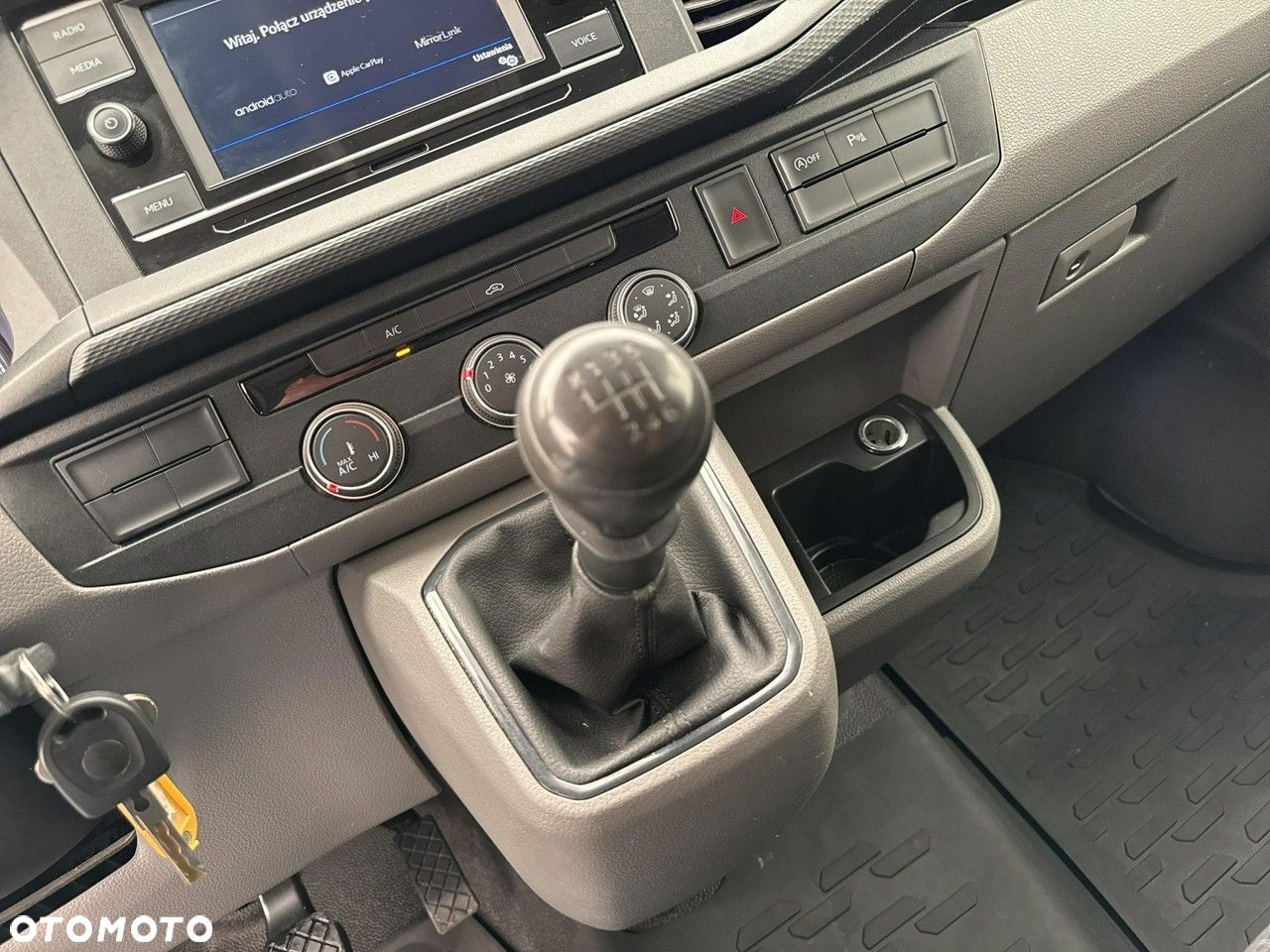 Volkswagen Transporter - 16
