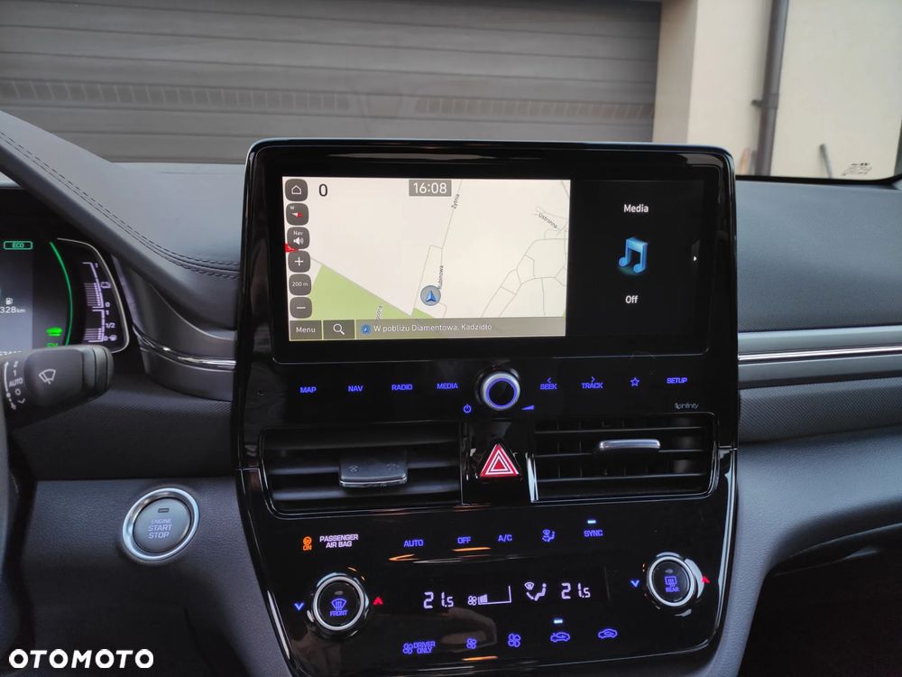 Hyundai IONIQ 1.6 GDI Premium - 23