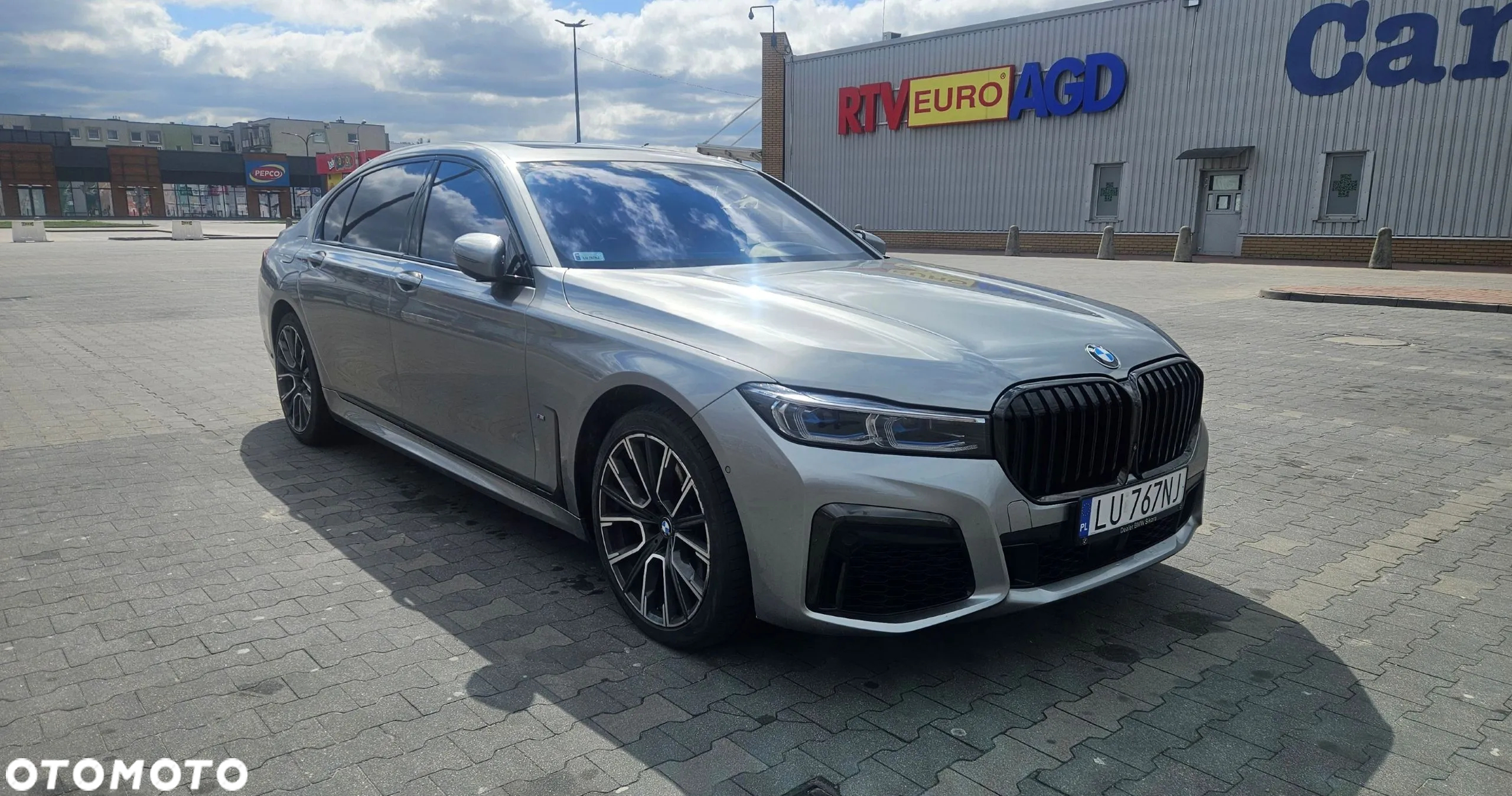 BMW Seria 7 750Li xDrive sport - 3