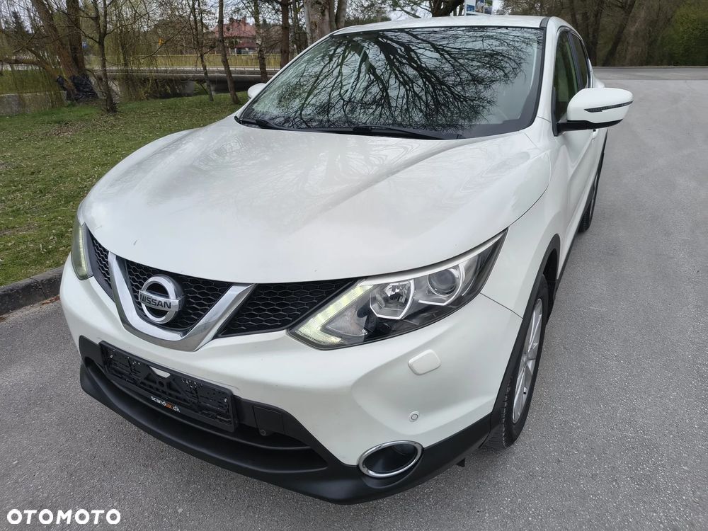Nissan Qashqai 1.2 DIG-T 360 - 1