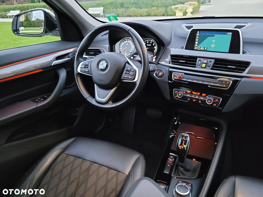 BMW X1 sDrive20i xLine - 9