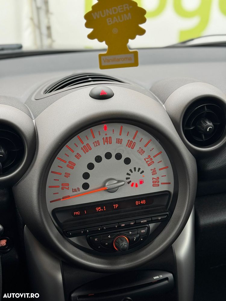 Mini Countryman One D - 25