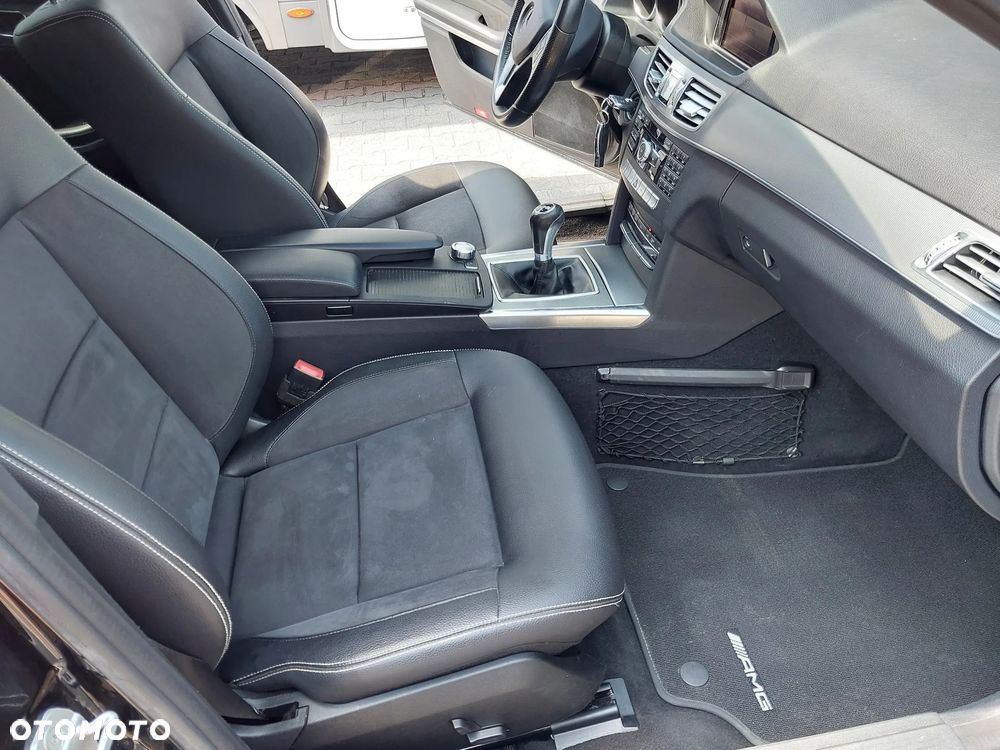 Mercedes-Benz Klasa E 250 CDI Avantgarde - 21