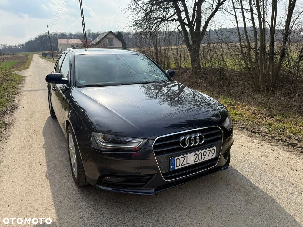 Audi A4 Avant 2.0 TDI DPF Ambiente - 6