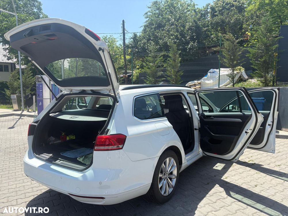Volkswagen Passat 2.0 TDI (BlueMotion Technology) Comfortline - 14