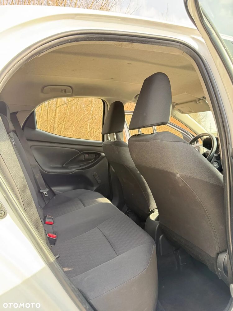 Toyota Yaris 1.5 Comfort - 11