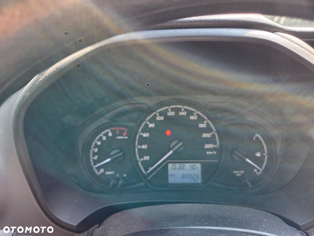 Toyota Yaris 1.5 Active - 28
