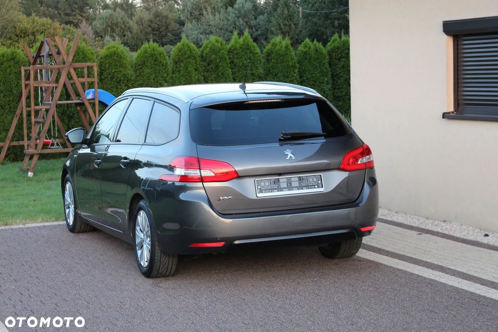 Peugeot 308 - 5