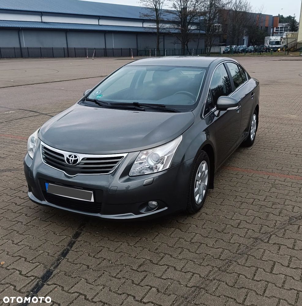 Toyota Avensis 1.6 Active - 3