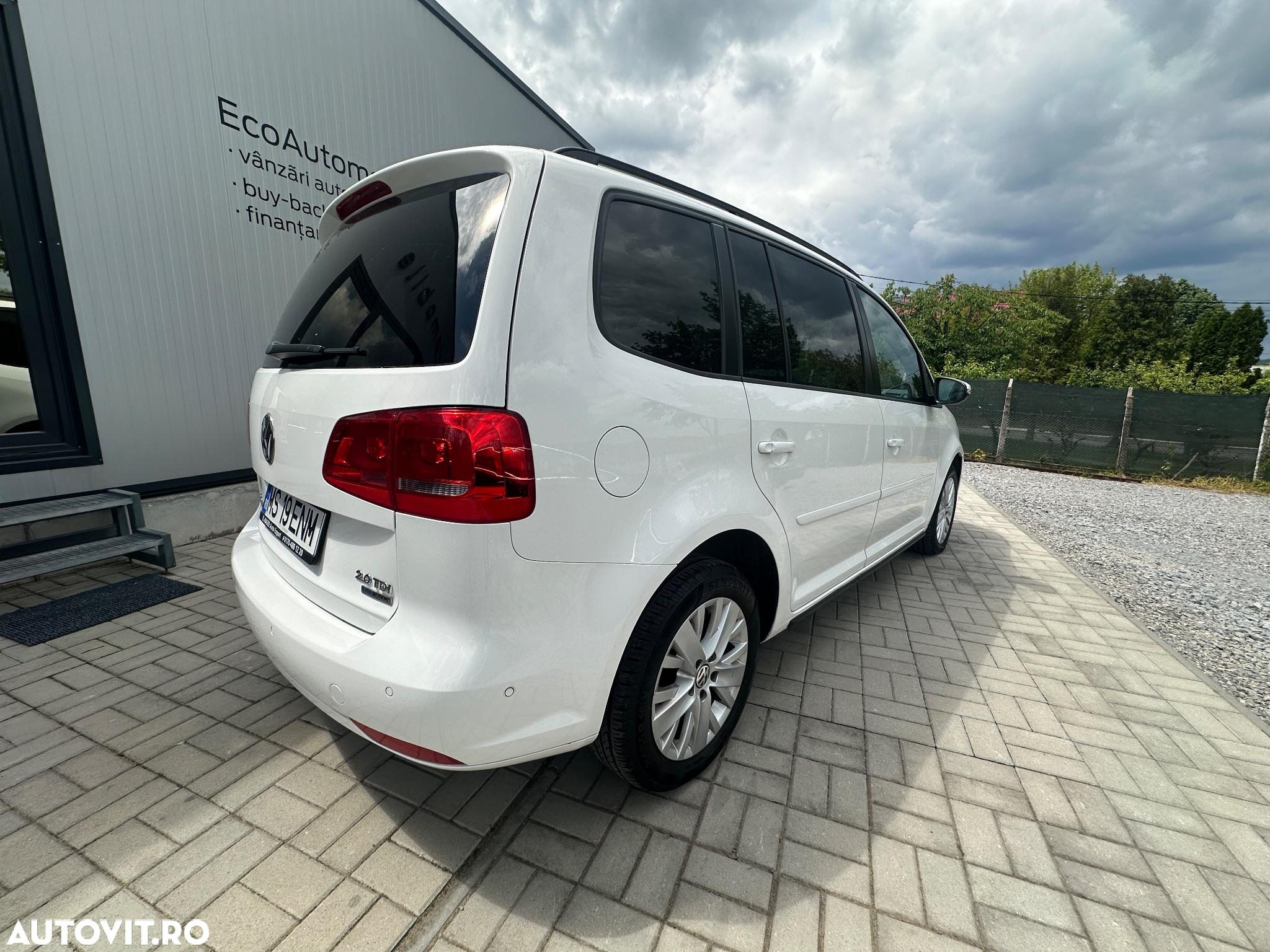 Volkswagen Touran 2.0 TDI BlueMotion Technology Comfortline - 3
