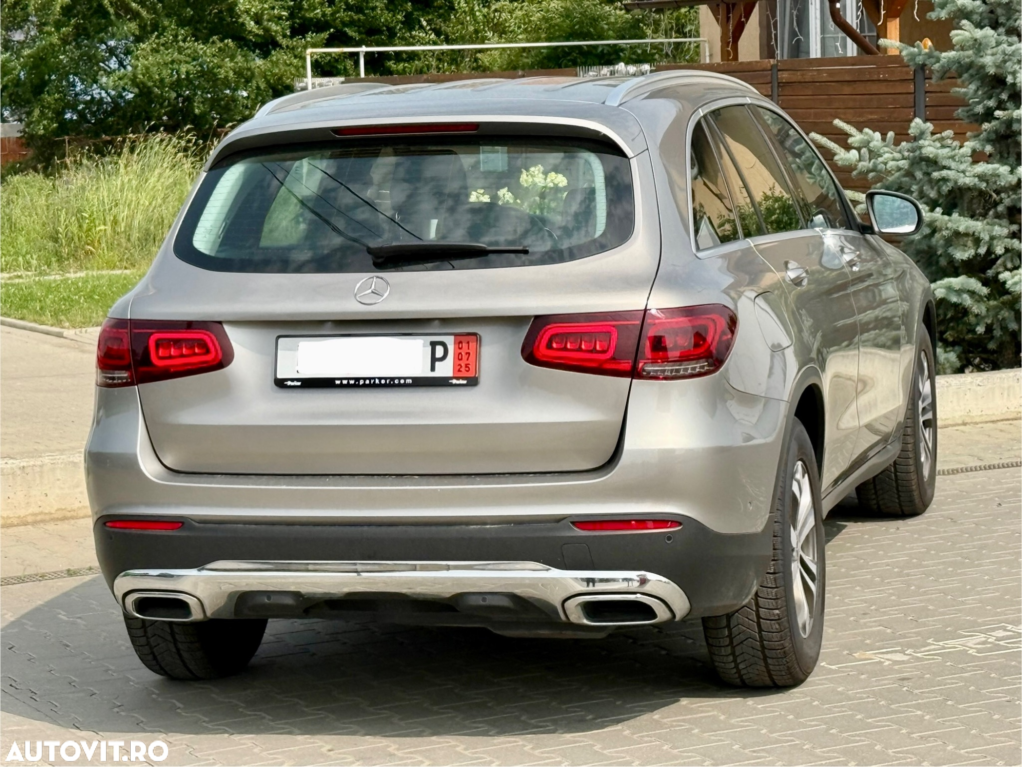 Mercedes-Benz GLC 220 d 4Matic 9G-TRONIC Exclusive - 2