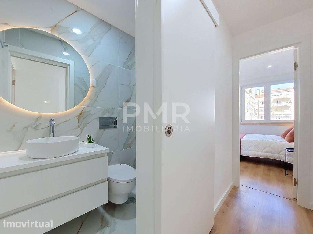 Apartamento 4 assoalhadas totalmente remodelado em Benfica - Grande imagem: 5/14