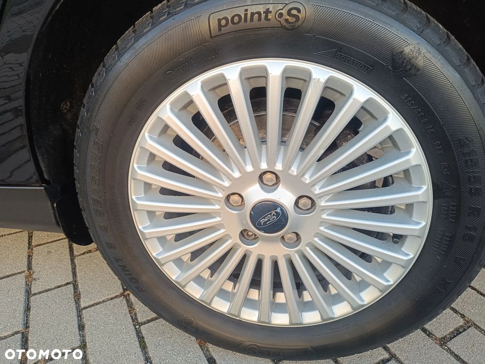 Ford Focus 1.6 TI-VCT Champions Edition - 16