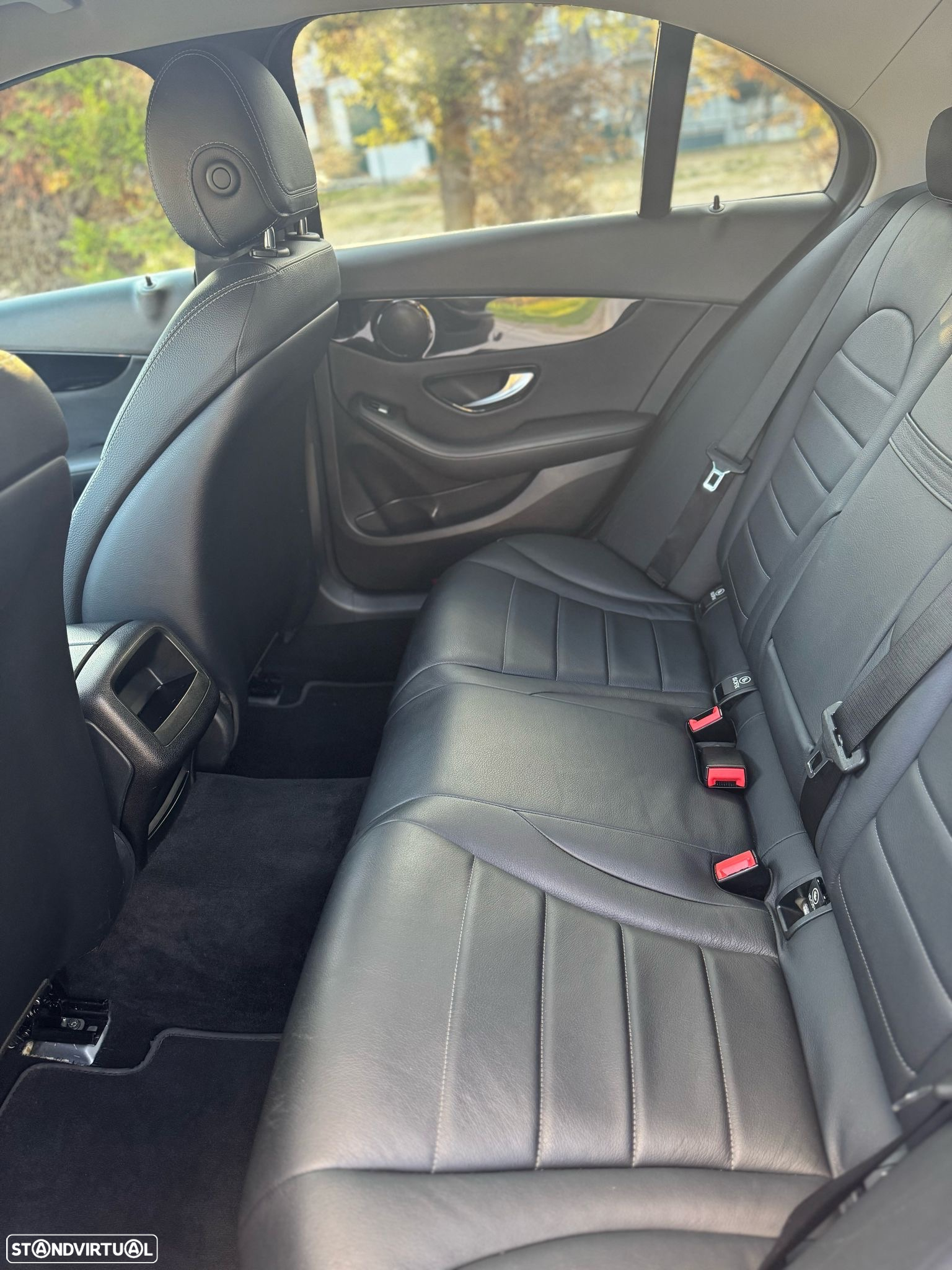 Mercedes-Benz C 180 BlueTEC AMG Line - 17